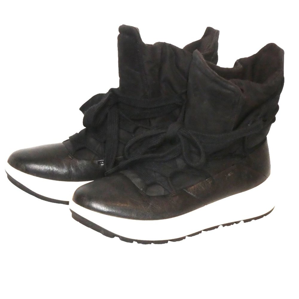 ECCO WOMEN'S SOLICE MID GTX BOOTS Black and White Size 39